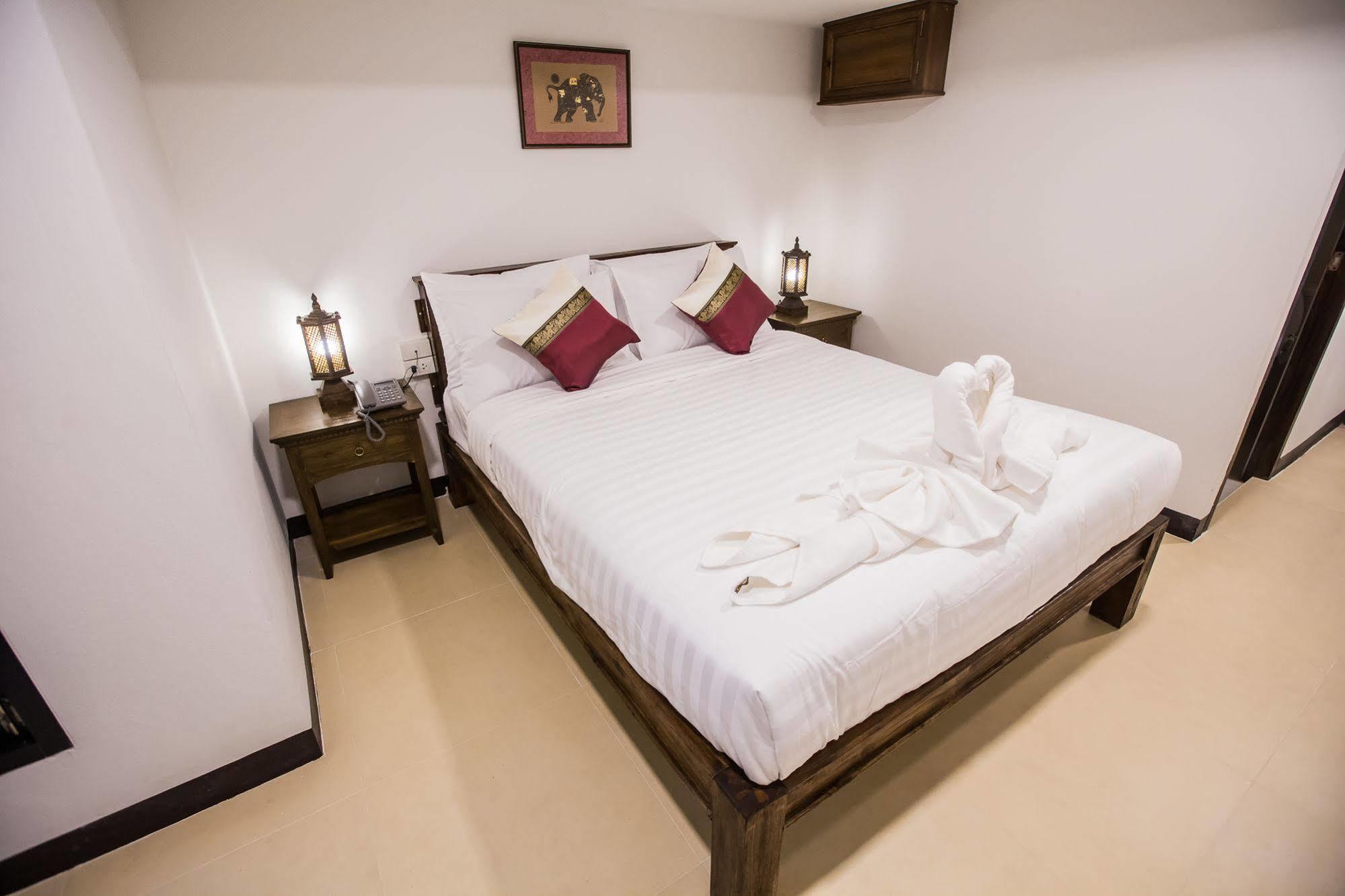 C Hotel Boutique And Comfort Chiang Mai Ngoại thất bức ảnh