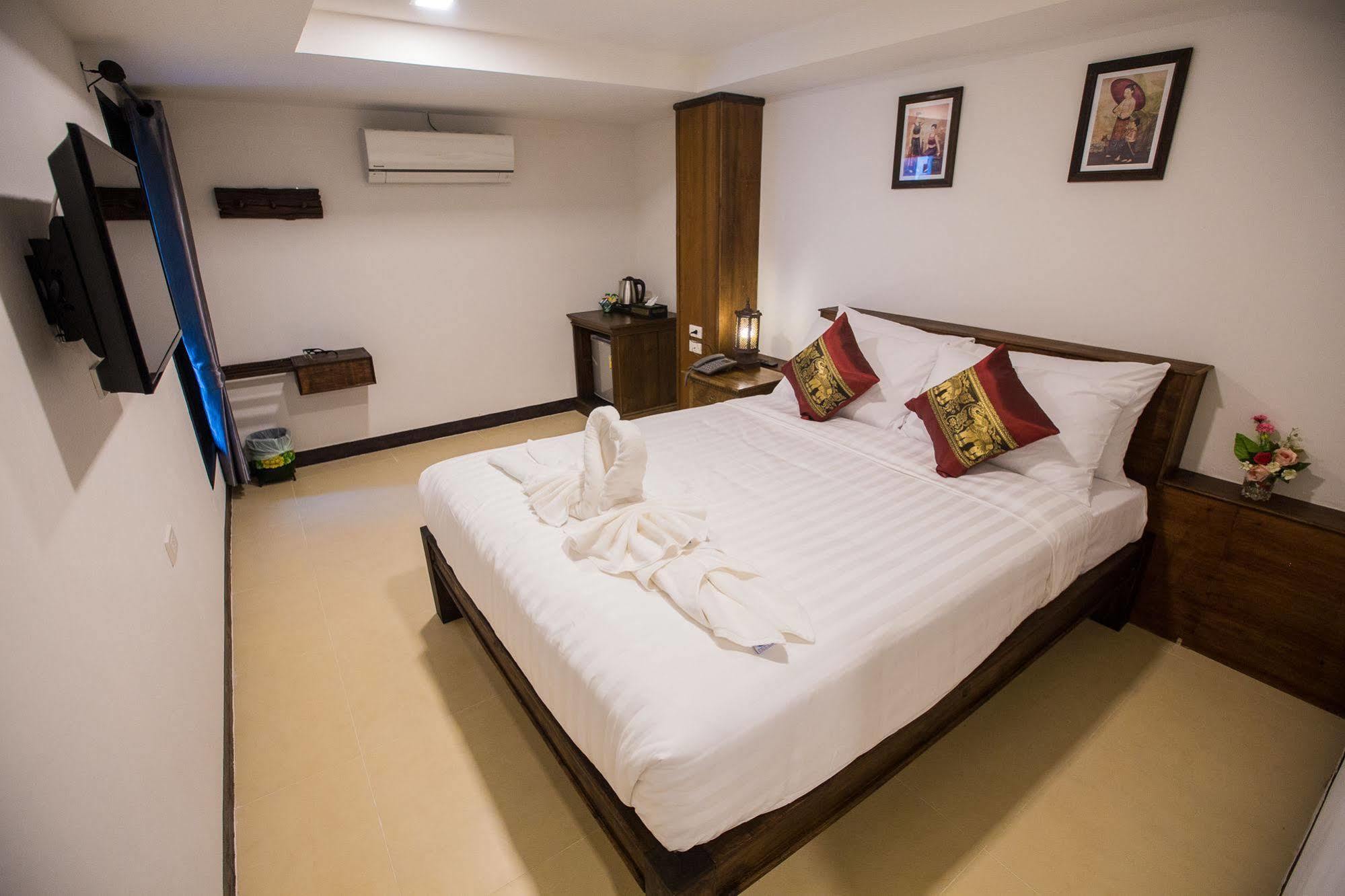 C Hotel Boutique And Comfort Chiang Mai Ngoại thất bức ảnh