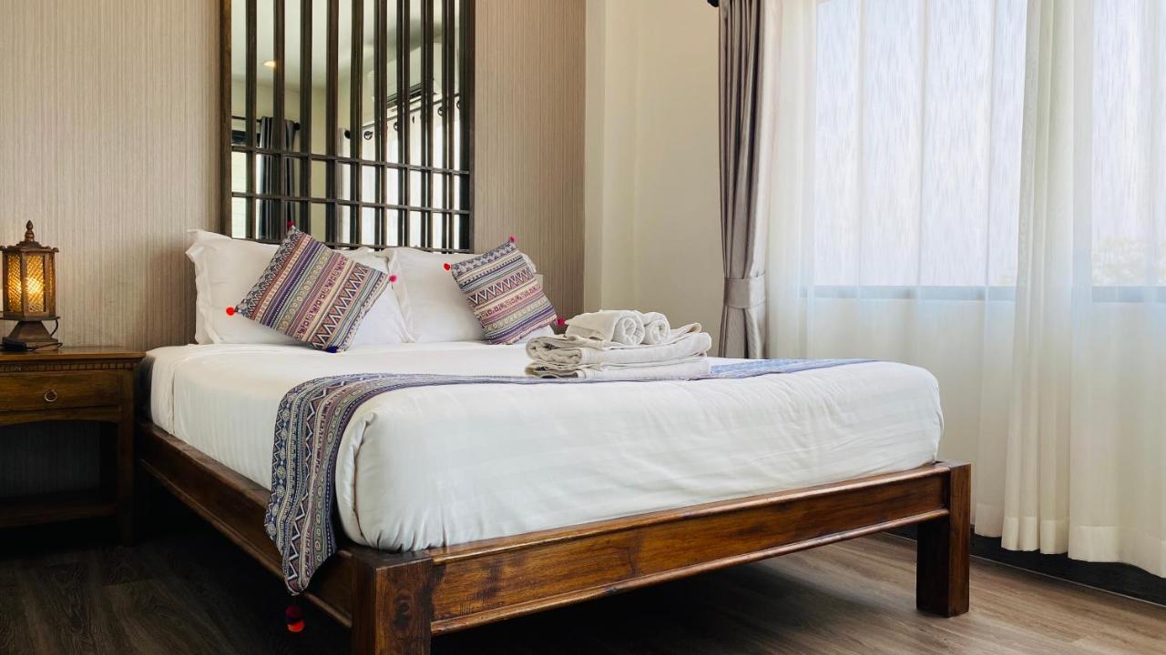 C Hotel Boutique And Comfort Chiang Mai Ngoại thất bức ảnh