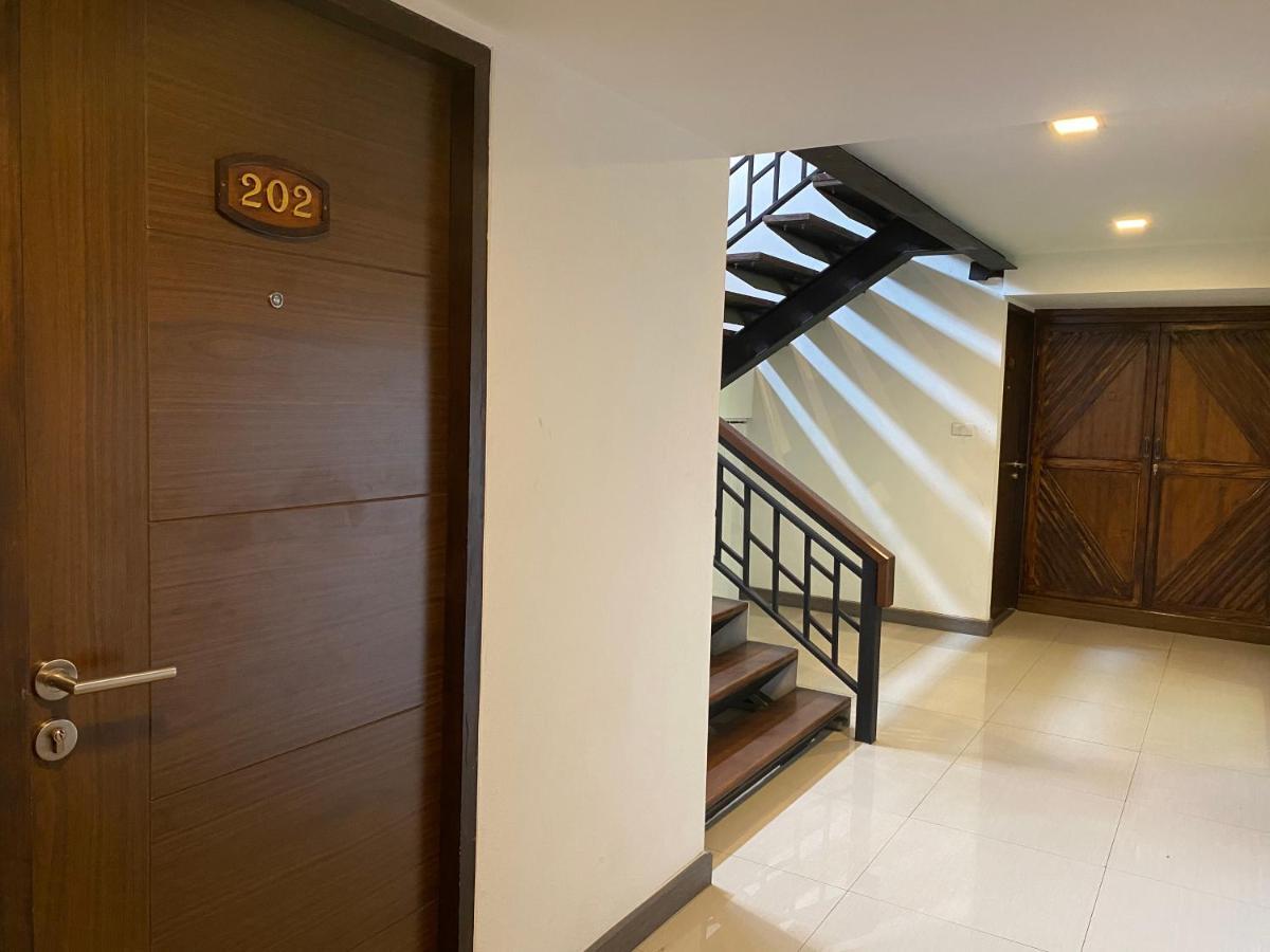 C Hotel Boutique And Comfort Chiang Mai Ngoại thất bức ảnh